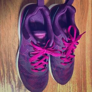 Nike women’s snake print